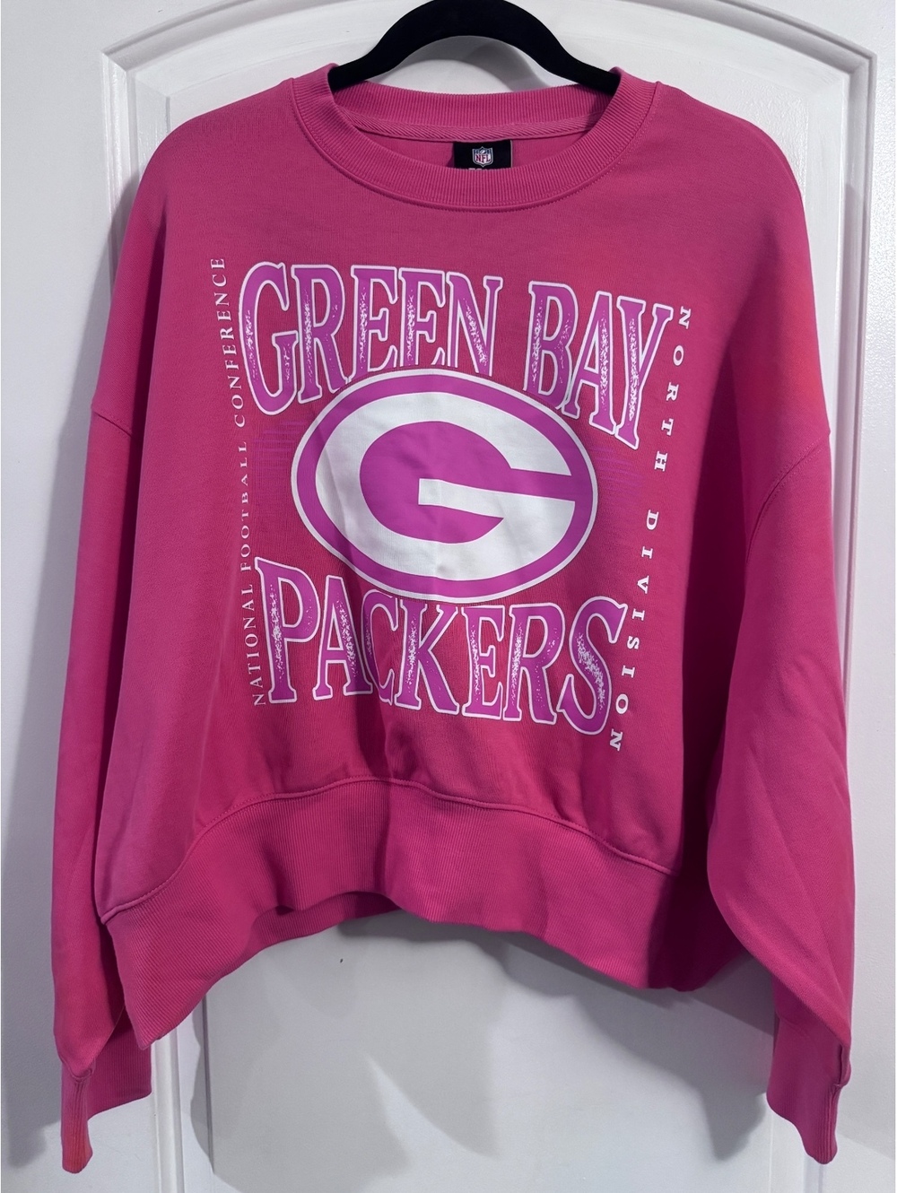 NWT New Era Green Bay Packers Pink Oversized Crewneck Sweatshirt Women M NFL